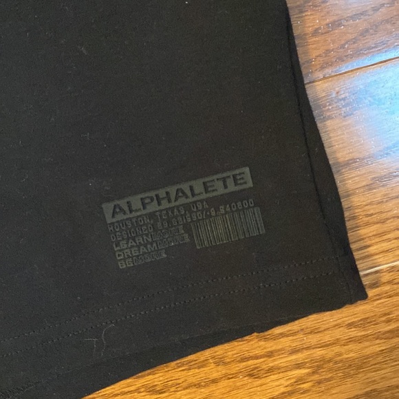 Alphalete athletic shorts - Picture 4 of 9